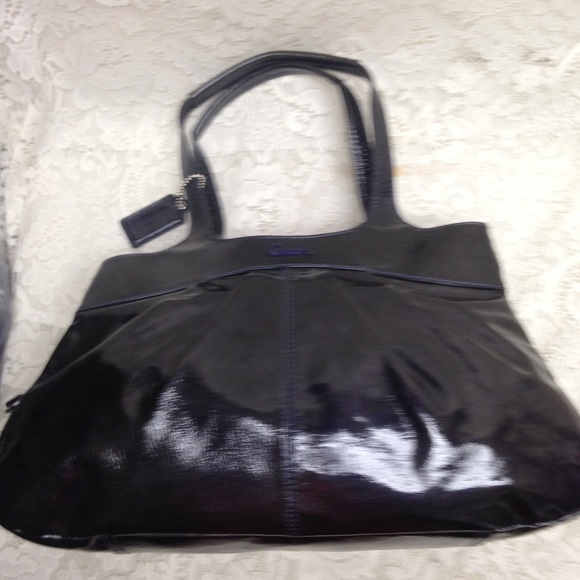 Coach -Black Patent Leather Shoulder Bag - Picture 14 of 14